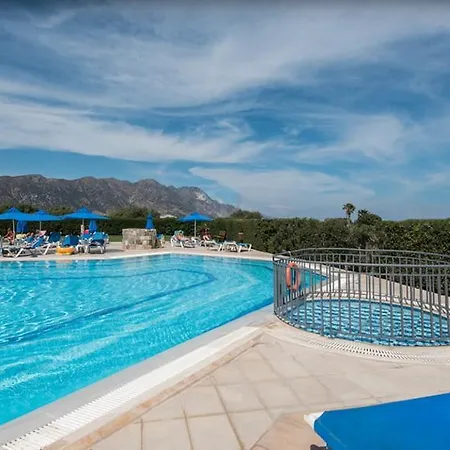 Cleopatra Superior 3*